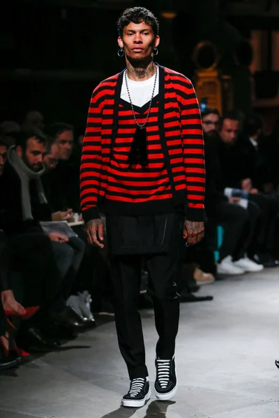 Look 9